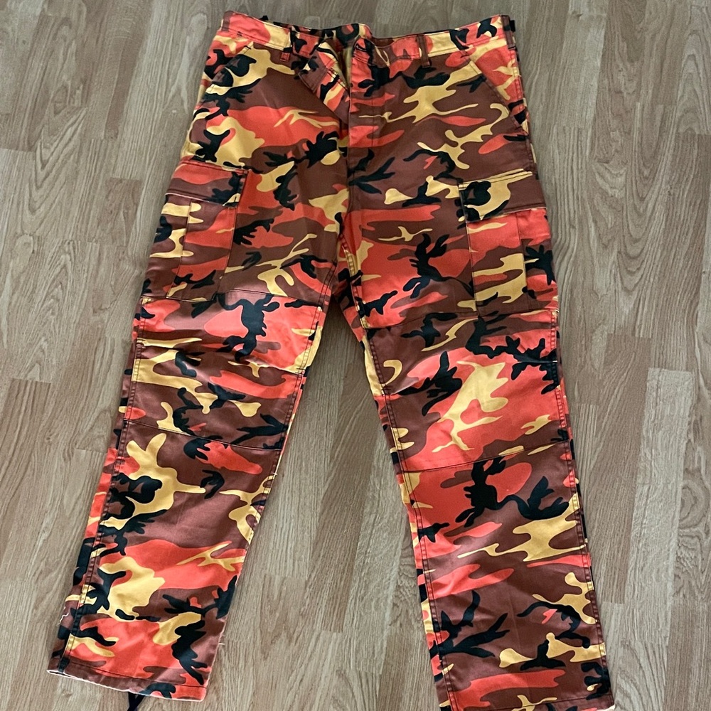 Orange military cargo camo pants xl